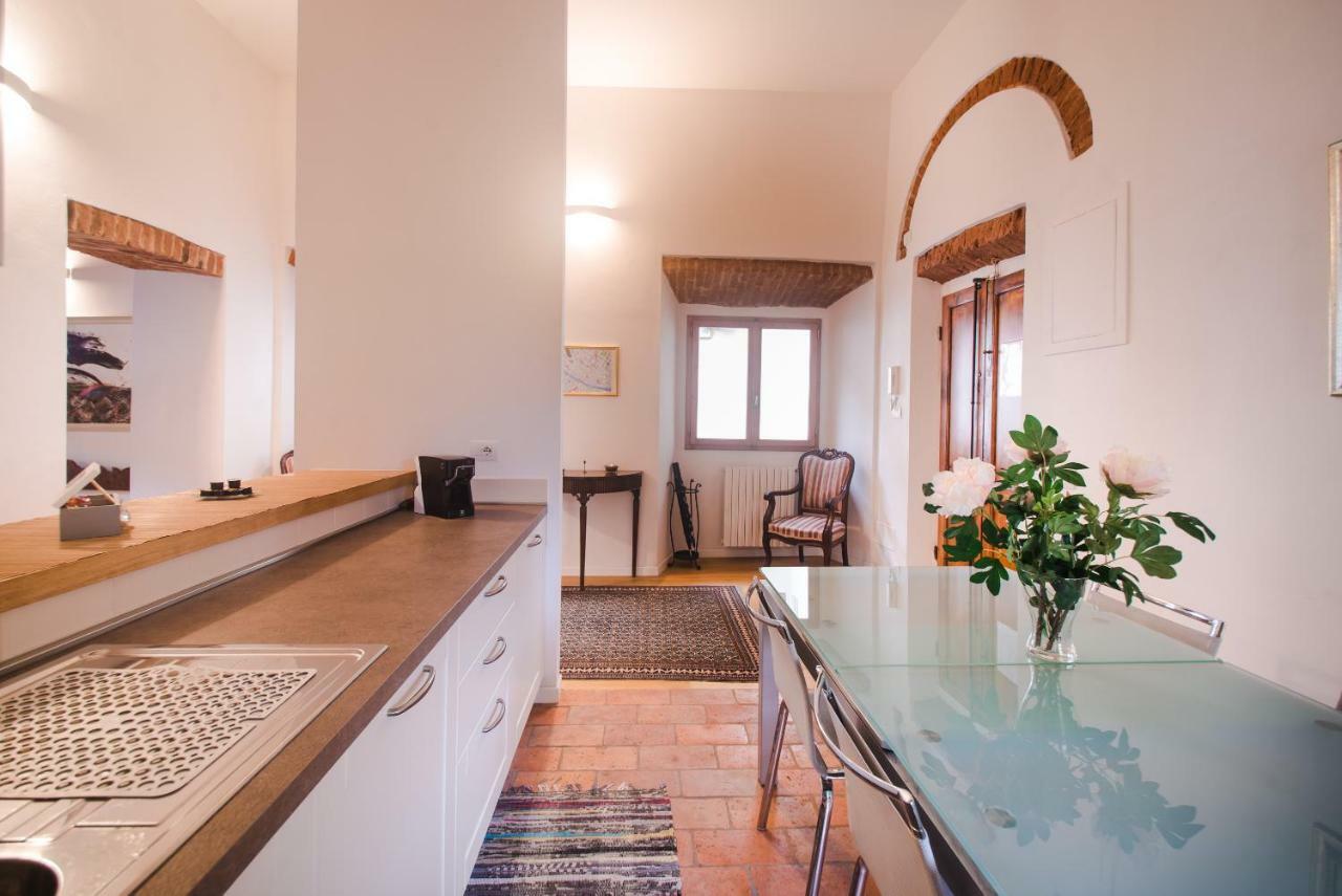Location In Inviting Apartment Florenz